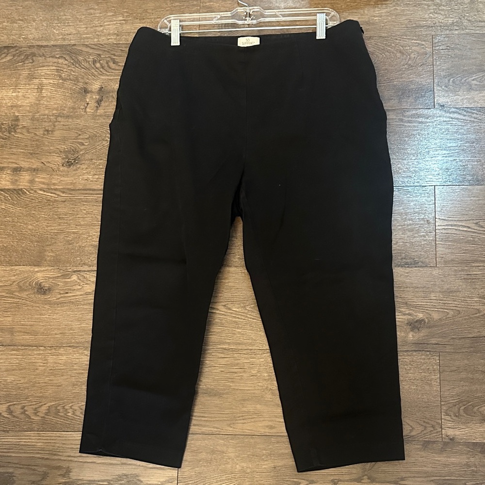 Chico's Classic Black Ankle Pants